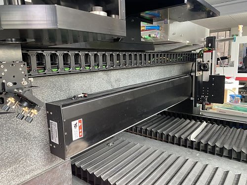 Лазерный станок для резки стекла PROTONBEAM P-80